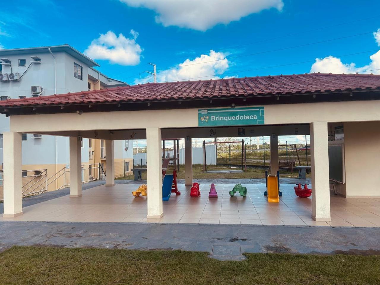 In Torquato Tapajos Apartamento *